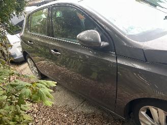 Peugeot 308 1.6 thp picture 6