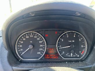 BMW 1-serie 116i picture 11