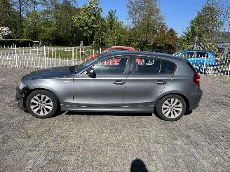 BMW 1-serie 116i picture 2