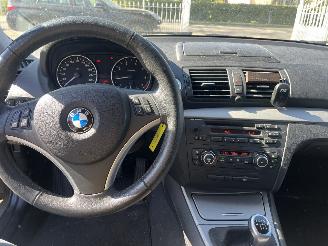 BMW 1-serie 116i picture 12