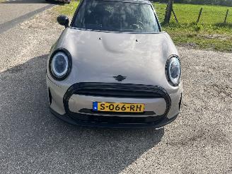 Mini Cooper 1.5 automaat !! picture 22