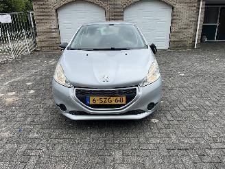 Peugeot 208 1.0 vti weinig km !! picture 8
