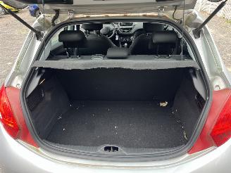 Peugeot 208 1.0 vti weinig km !! picture 14