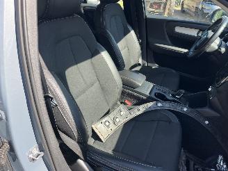 Volvo XC40 Automaat !! Weinig km !! picture 17