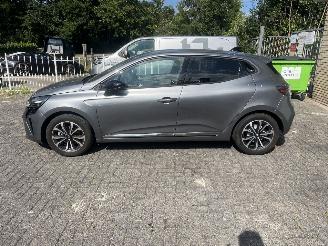 Renault Clio E-TECH HYBRID nieuwstaat picture 2