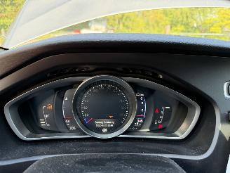 Volvo V-40 R-design 1.5 t3 Automaat weinig km !! picture 9
