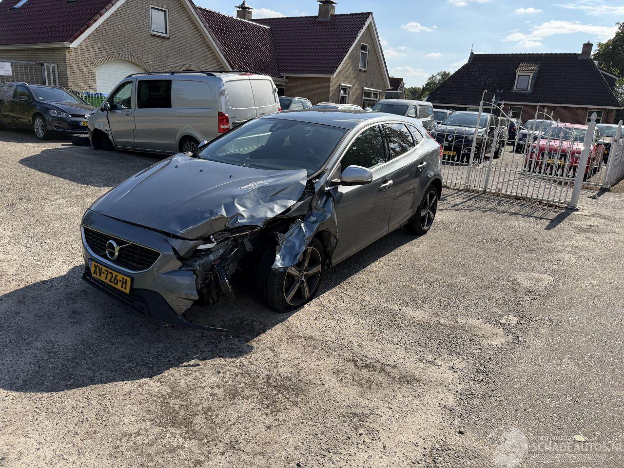 Volvo V-40 R-design 1.5 t3 Automaat weinig km !!