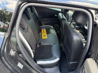 Renault Clio Luxe uitvoering !! Weinig km !! picture 16