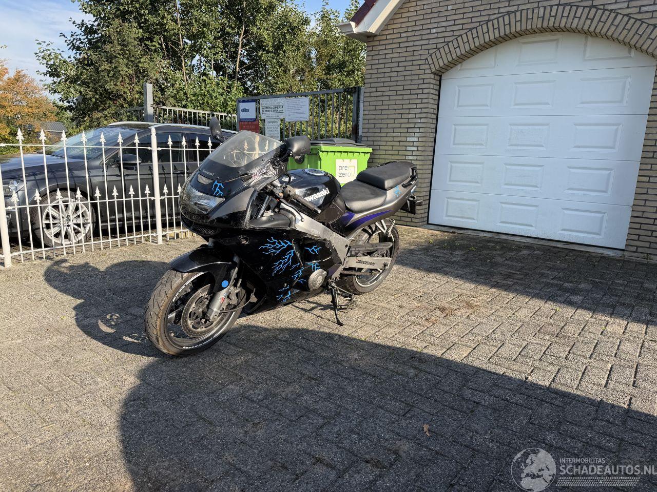 Kawasaki Ninja ZX 6R 