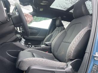 Volvo XC40 Recharge 231 PK, Ultimate & Comfort seats & semi Auto trailer hook picture 8