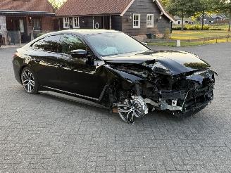 BMW i4 eDrive 35 / Panorama / Automaat picture 3
