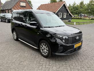 Ford Transit Courier 1.5 Limited picture 2