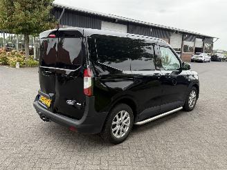 Ford Transit Courier 1.5 Limited picture 3