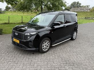 danneggiata veicoli commerciali Ford Transit Courier 1.5 Limited 2024/12