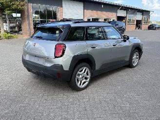 Mini  Aceman SE 49,2 kWh picture 3