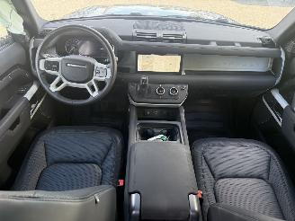 Land Rover Defender X-Dynamic / 4WD / 3.0 Diesel / Automaat / Panorama picture 11