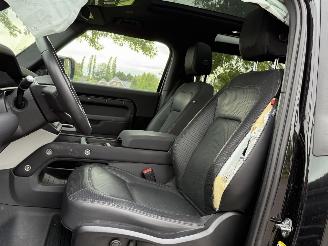 Land Rover Defender X-Dynamic / 4WD / 3.0 Diesel / Automaat / Panorama picture 7