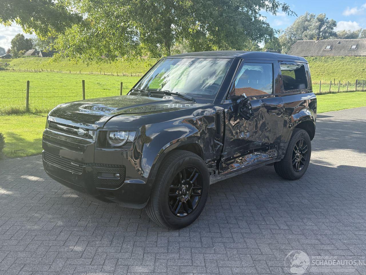 Land Rover Defender X-Dynamic / 4WD / 3.0 Diesel / Automaat / Panorama