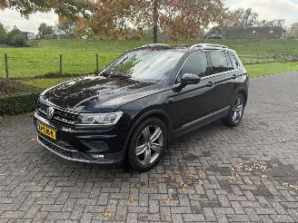 Schadeauto Volkswagen Tiguan 2.0 TDI Highline / Automaat 2018/7