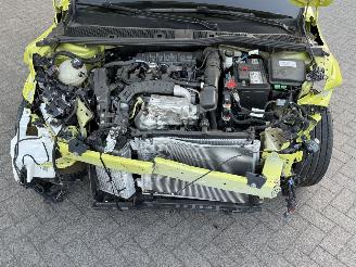 Peugeot 208 1.2 Puretech 100 GT picture 7