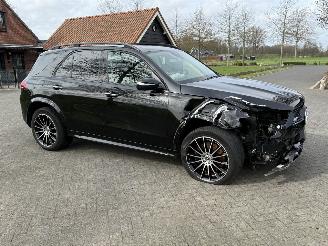 Mercedes GLE 300 d 4MATIC / AMG-Line / Panorama / Leer picture 2