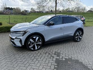 krockskadad bil auto Renault Mégane E-Tech EV60 Optimum Charge Techno 2023/3