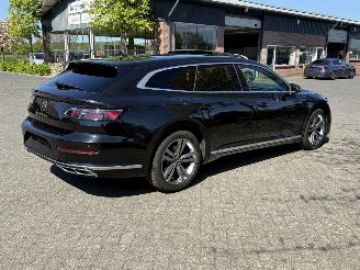Volkswagen Arteon Shooting brake 2.0 TDI R-Line / Panorama / Leer / Automaat picture 3