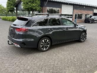 Kia Ceed 1.6 GDI PHEV BUSINESS LINE / Automaat picture 5