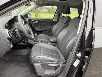Audi Q2 S-line / Panorama / Leer picture 11
