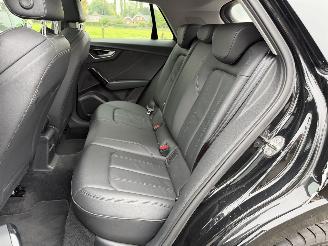 Audi Q2 S-line / Panorama / Leer picture 12