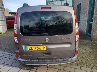 Renault Kangoo FAMILY-12TCE EXPRESSION picture 4