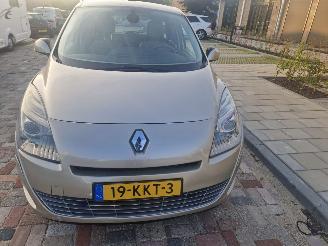 škoda osobní automobily Renault Grand-scenic 2.0 PRIVILEGE AUTOMAAT 2010/1