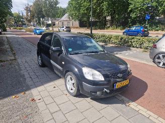 Kia Rio 1.4L picture 3