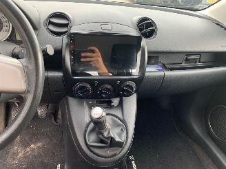 Mazda 2 1.5 S-VT EXECUTIVE picture 19
