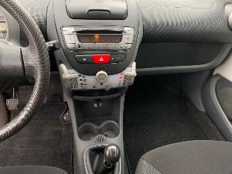 Toyota Aygo comfort navigator picture 16