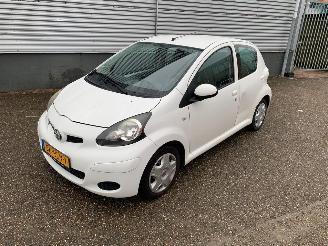 Toyota Aygo comfort navigator picture 2