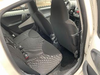 Toyota Aygo comfort navigator picture 13