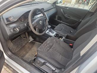 Volkswagen Passat 2.0 fsi comfortline picture 11