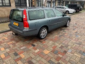 Volvo V-70 2.4 T GEARTRONIC picture 5