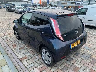 Toyota Aygo 1.0 vvt-i x nav picture 7