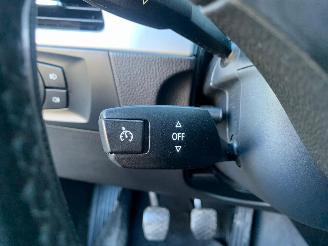 BMW 3-serie 318i high executive picture 15