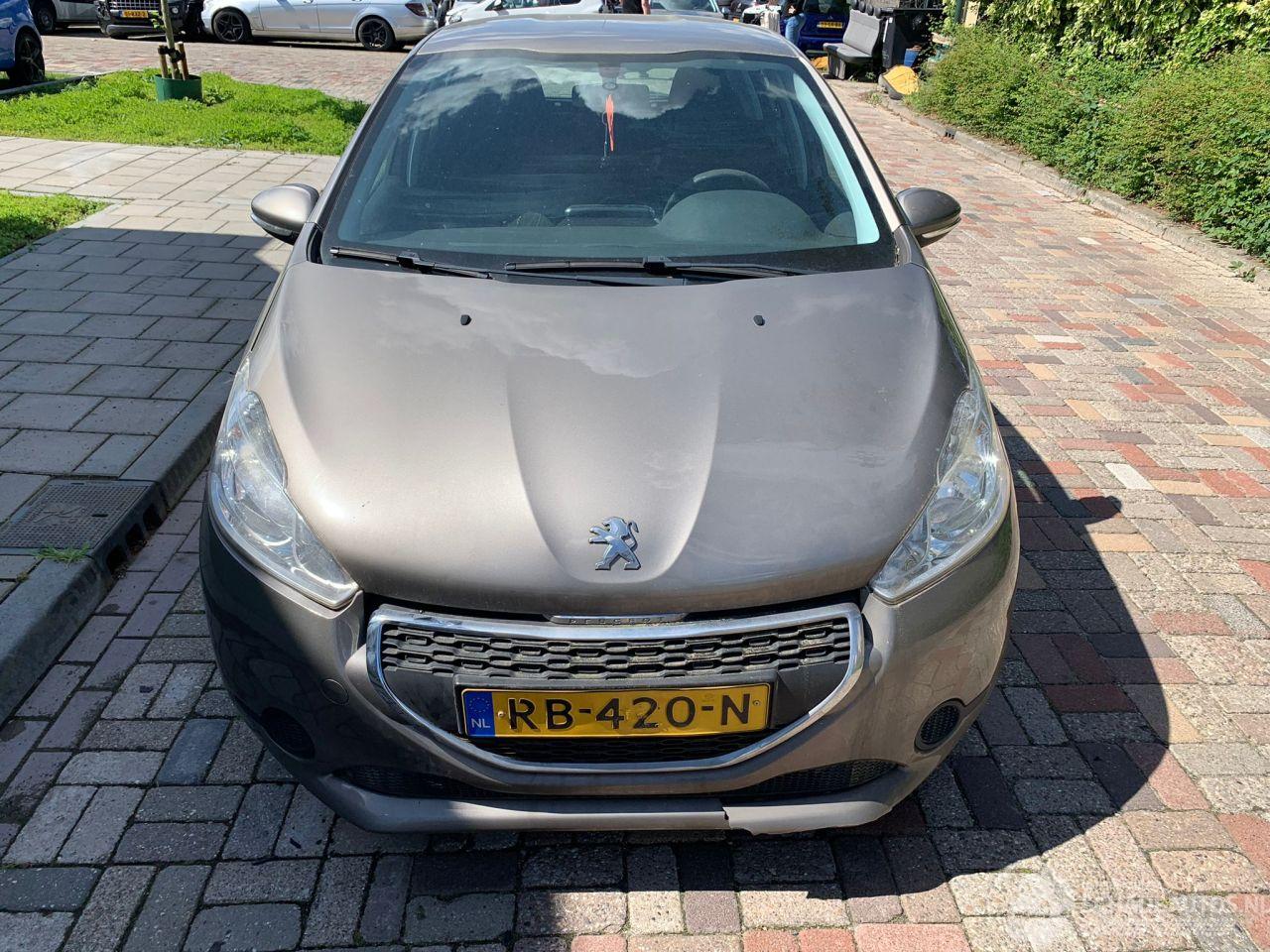 Peugeot 208 1.2 VTI