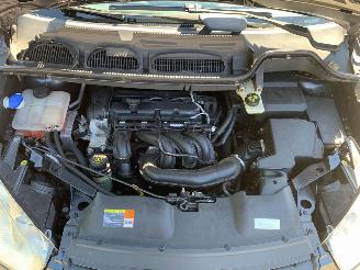 Ford C-Max 1.6 16V TREND picture 9