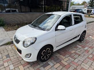 Kia Picanto 1.1 R-SPORT picture 2