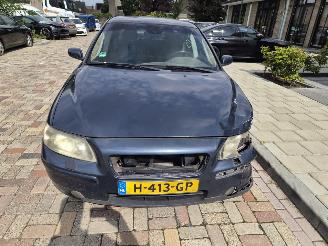  Volvo S-60 2.5 T KINETIC 2005/10