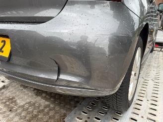 Volkswagen Polo 1.4 16v highline picture 7