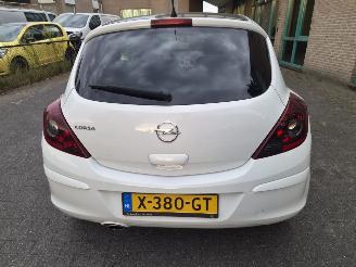 Opel Corsa 1.4 16v color edition picture 4