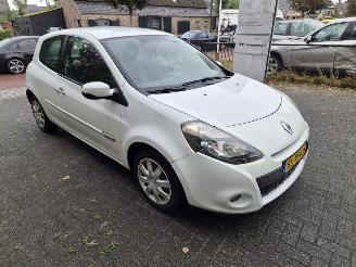 Renault Clio 1.2 collection picture 3