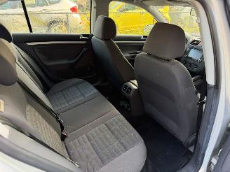 Volkswagen Golf 1.6 FSI picture 14