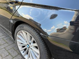 BMW 3-serie 330i X DRIVE picture 13